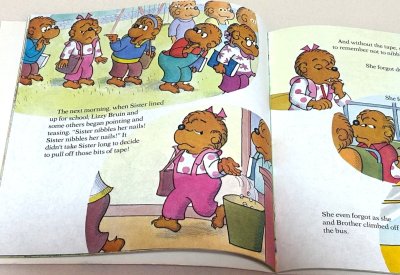 画像1: The Berenstain Bears and the Bad Habit◇バーンスタインベアーズシリーズの絵本 爪を噛むくせを治せるか？