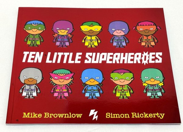 画像1: Ten Little Superheroes◇10人の小さなスーパーヒーローと一緒に数えよう (1)