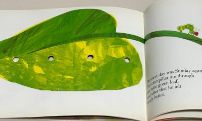 画像2: The Very Hungry Caterpillar◇はらぺこあおむしの英語絵本