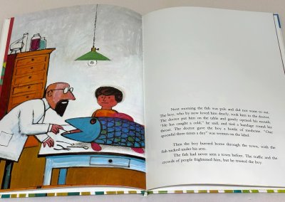 画像2: The Little Boy and the Big Fish◇少年と一匹の大きな魚の出会いを通じて、やさしさ・思いやり・ほんとうの愛とは何かを描いた心あたたまるお話