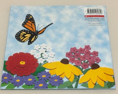 画像3: Fly, Monarch! Fly!◇モナークチョウの生態や変態の過程を通じて、自然の驚異を学べる英語絵本