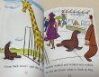 画像2: Sammy the Seal◇冒険好きなアザラシのサミーが「今日こそ動物園から脱走！」と決め、大都会へ飛び出すお話 (2)