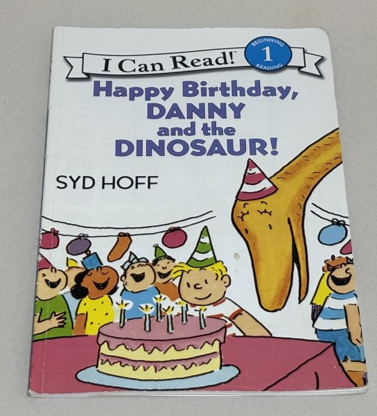 画像1: Happy Birthday, Danny and the Dinosaur!(I Can Read! 1)◇ダニーの誕生日に、博物館の恐竜がお祝いに駆けつける、とびきりハッピーでにぎやかなお話 (1)