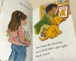 画像3: 【英語絵本】Biscuit Loves the Library（ビスケット）｜図書館で読み聞かせ＆パペットショー！子犬と楽しむ英語リズム絵本 (3)